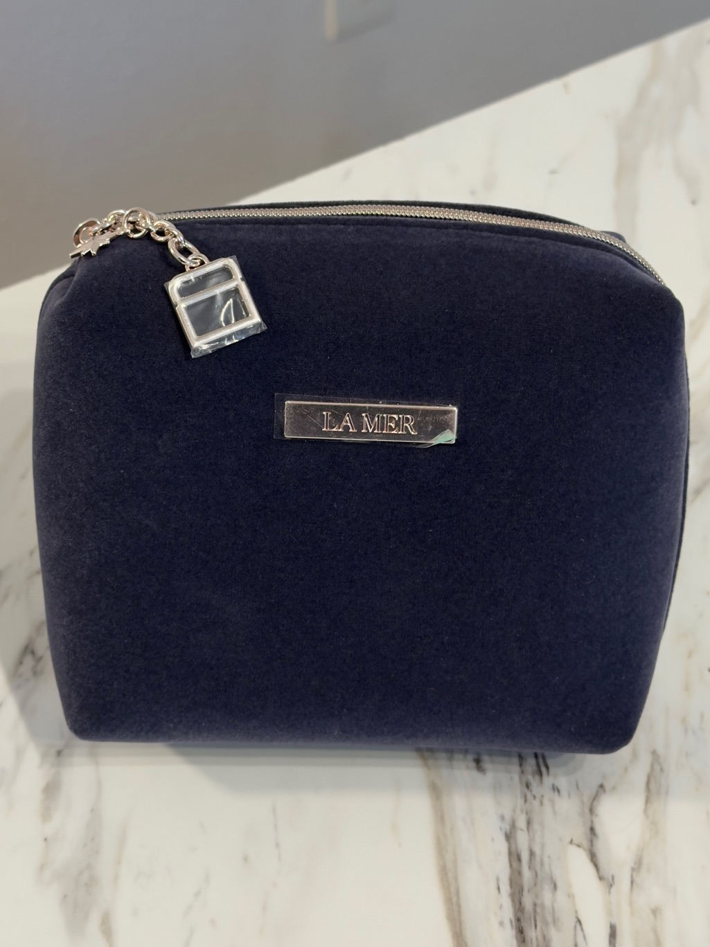 La Mer Blue Velvet Zip Cosmetic Bag Brand New With Metal Charm